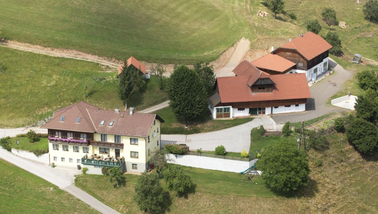 Landgasthof Hasbauer Klein Sankt Paul Exterior foto